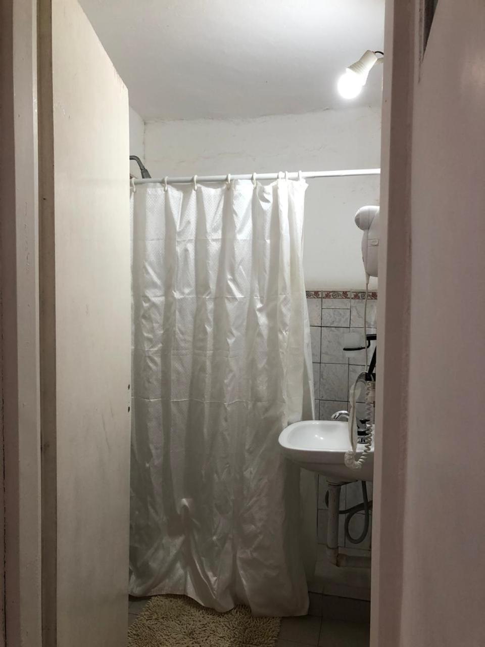 El Faro Hostel Puerto Madryn Eksteriør billede